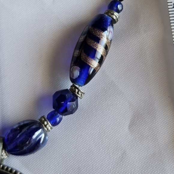 VINTAGE AZUL GLASS PENDANT NECKLACE - Picture 11 of 15